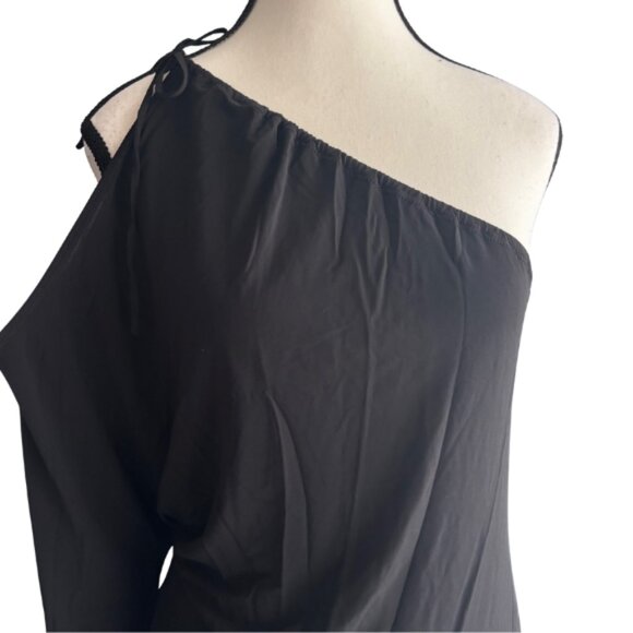 BCBG MAXAZRIA STYLISH ONE LONG SLEEVE, ONE SHOULDER DRESS, SZ.M - Picture 2 of 7